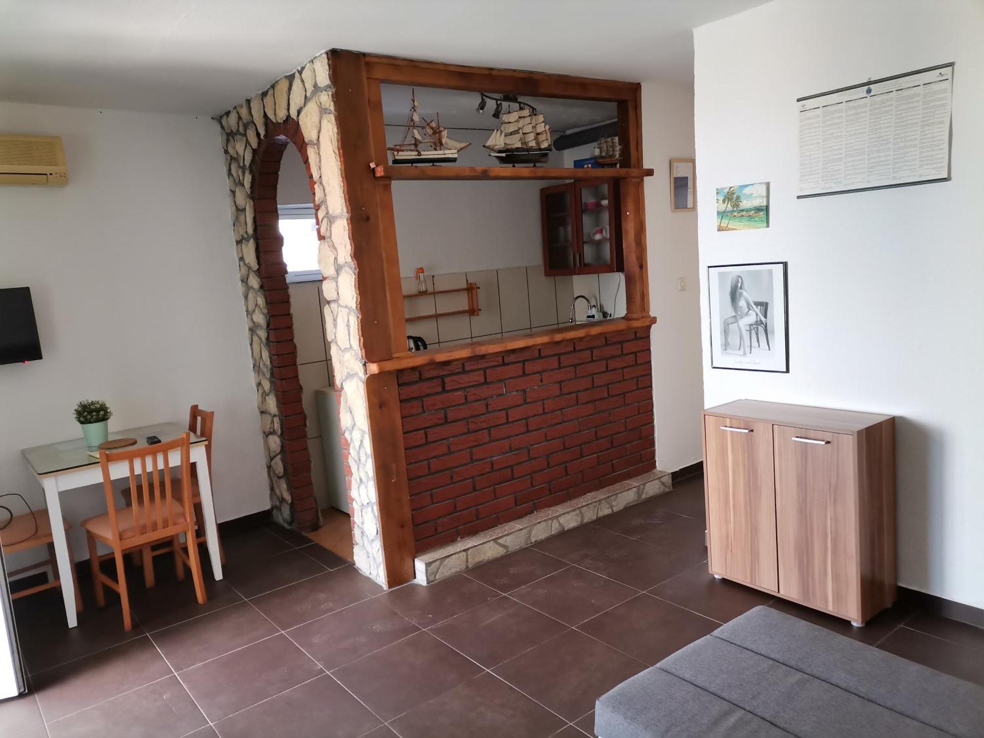 Apartmani אומיסאליי חדר תמונה